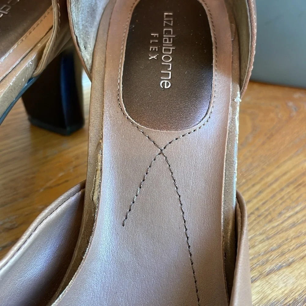 💐 Liz Clayborne medium brown leather ankle strap square pointed toe heels